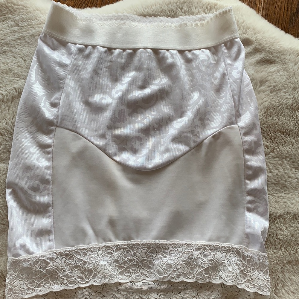 Skirt shape wear